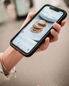 Read more about the article Recipe Keeper vs Paprika App: The Ultimate Recipe Manager Showdown