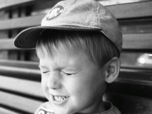 child forceful blinking
